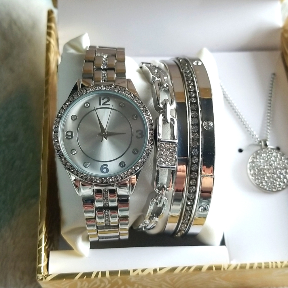 Folio Watch Gift Set - Picture 4 of 8